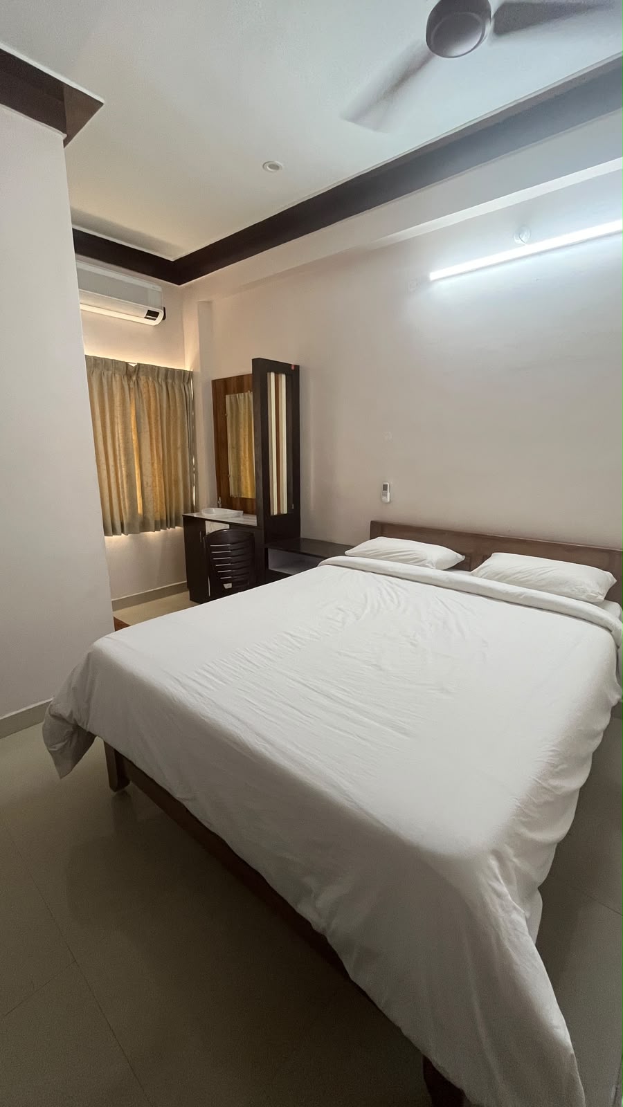 Deluxe Room Photo 3